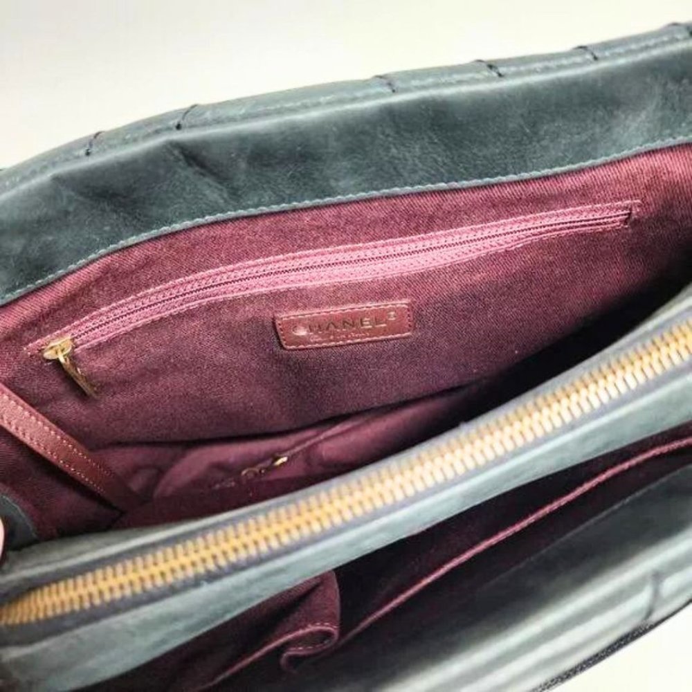 CHANEL Surpique CC Charm Tote Chevron Iridescent Calfskin Large Shoulder Bag - Picture 7 of 13